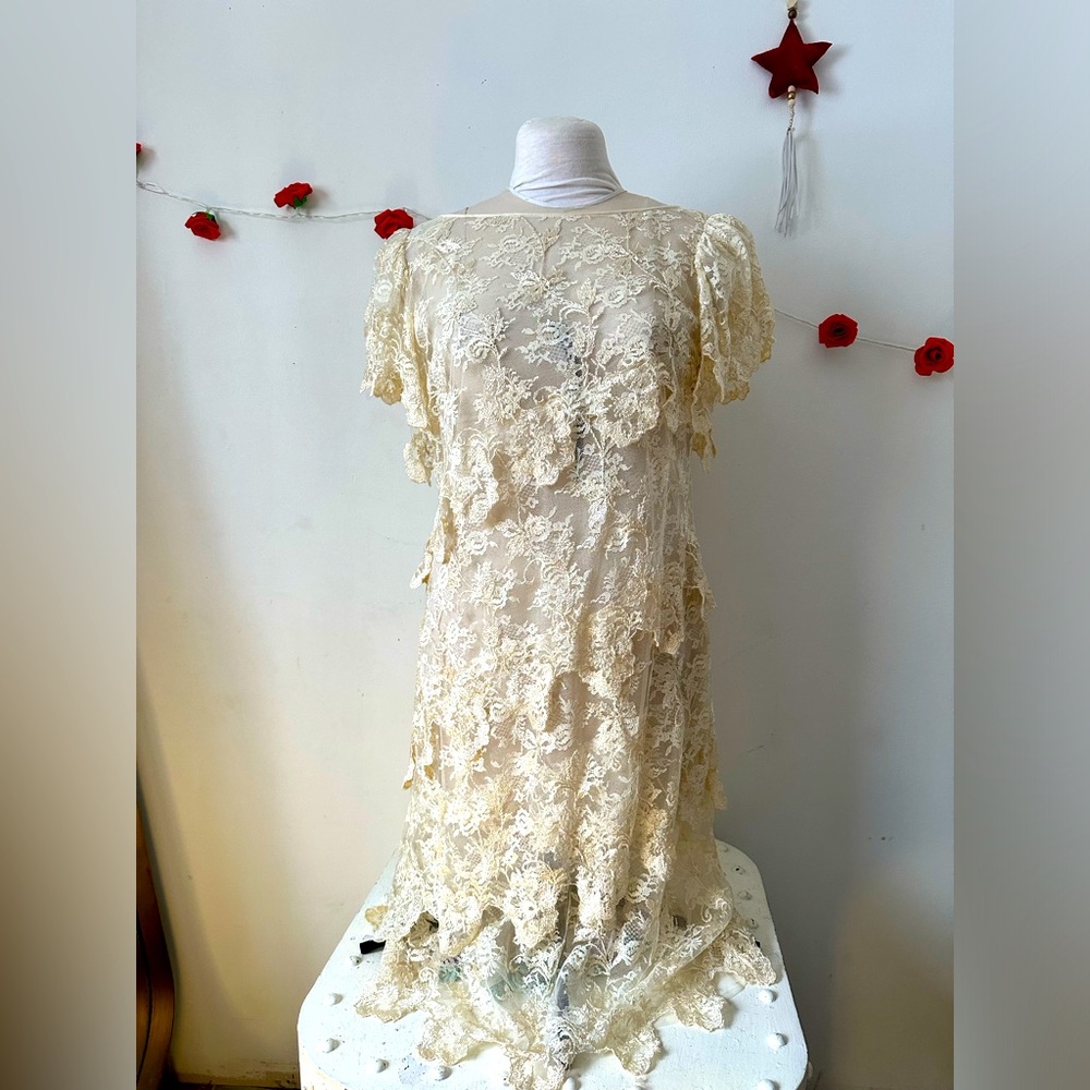 Vintage Cream Lace Ruffle Dress M L